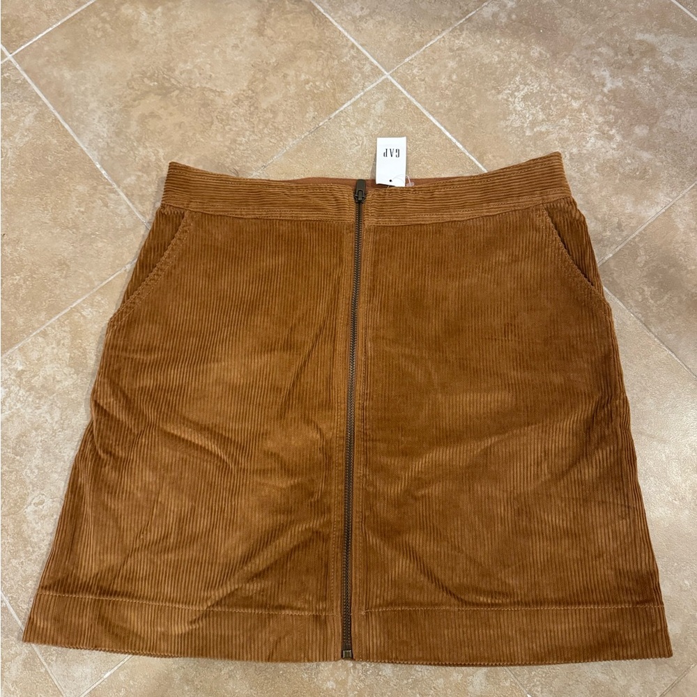 NWT Gap corduroy zip front mini skirt